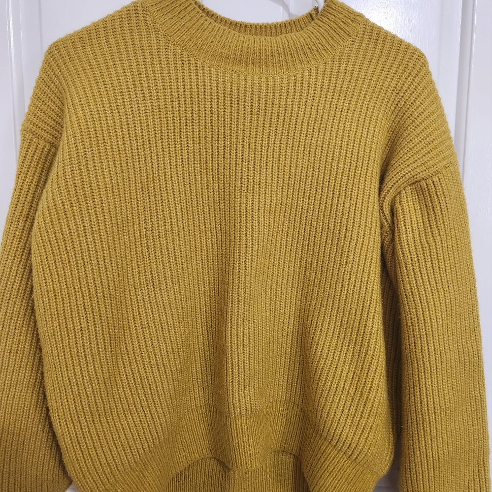 H&M Sweater